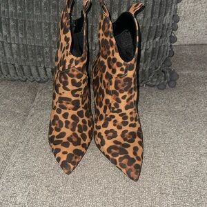 Jessica Simpson Ankle Bootie w/ heel